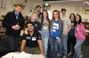 Volunteers from Reliable Subaru